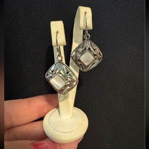 Vintage 925 Sterling Silver and Mother of Pearl Dangling Earrings
